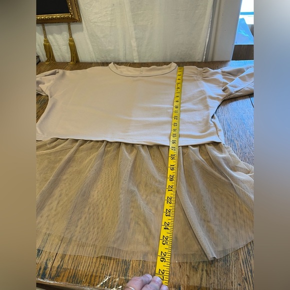 MADE IN ITALY Layered Tulle Top – Beige – M/L - Picture 7 of 7